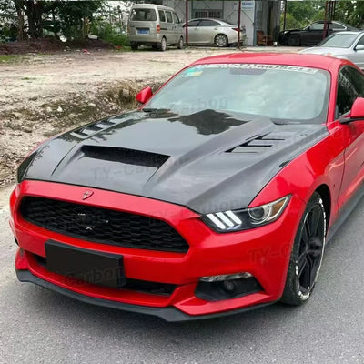 Capot Carbone Ford Mustang 2015-2017 Style TF - installé sur véhicule - Becquet Voiture