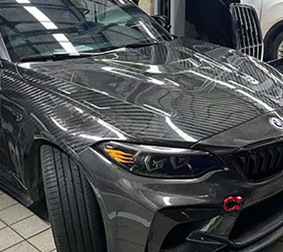 Capot Carbone Sèche BMW M2 F87 - vue de profil - Becquet Voiture