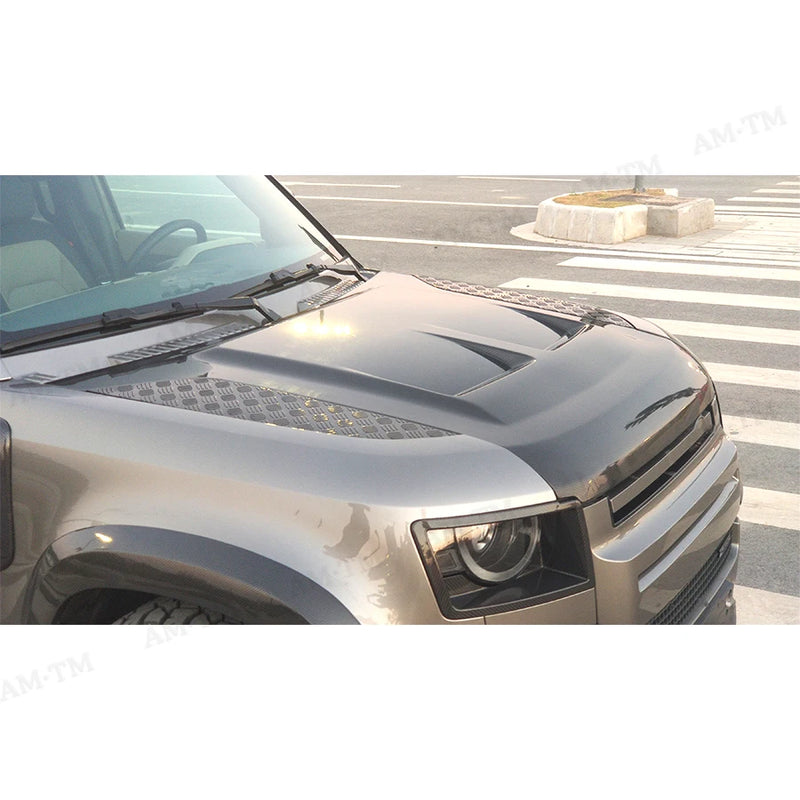 Capot en Fibre de Carbone Land Rover Defender 2020+ - installé sur véhicule - Becquet Voiture