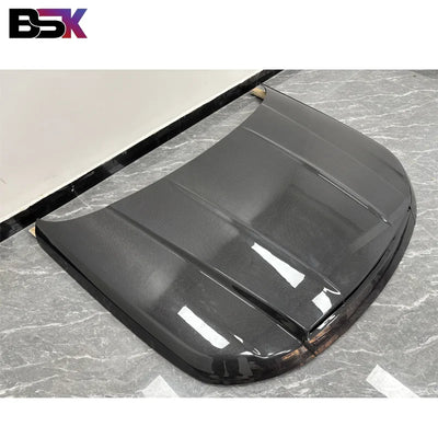Capot en Fibre de Carbone Range Rover Sport 2014-2022 - vue de profil - Becquet Voiture