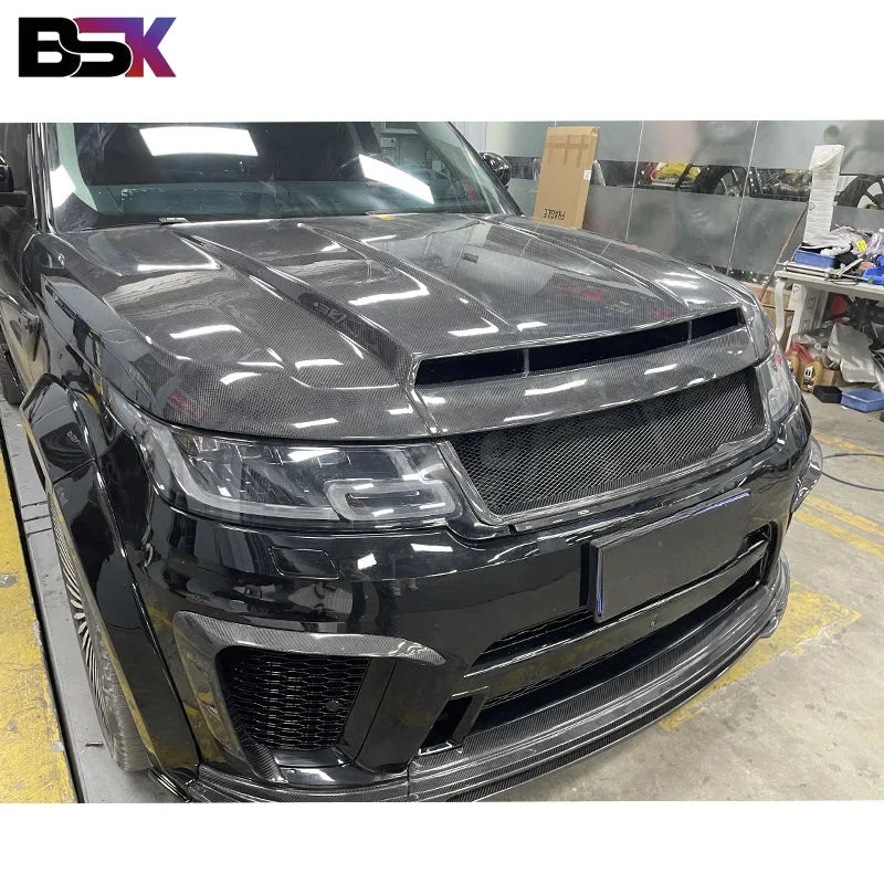 Capot en Fibre de Carbone Range Rover Sport 2014-2022 - vue de trois-quarts - Becquet Voiture