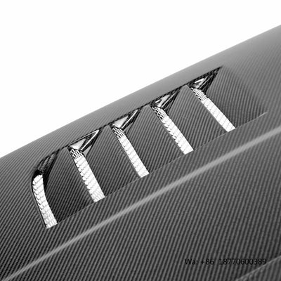 Capot en Fibre de Carbone Range Rover Sport L320 2010 - vue de trois-quarts - Becquet Voiture