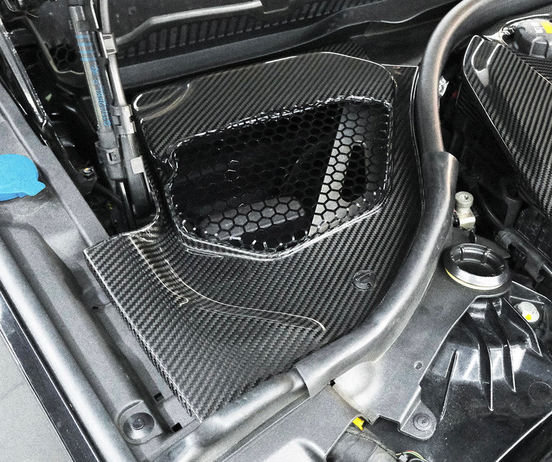 Carbon Fiber Engine Bay Covers BMW M5 F90 - fitted on vehicle - Becquet Voiture
