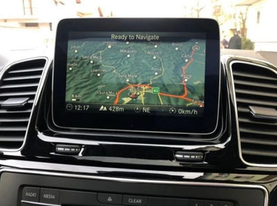Carte SD Mise à Jour GPS Navigation Mercedes 2022/2023 V19 - vue de profil - Becquet Voiture
