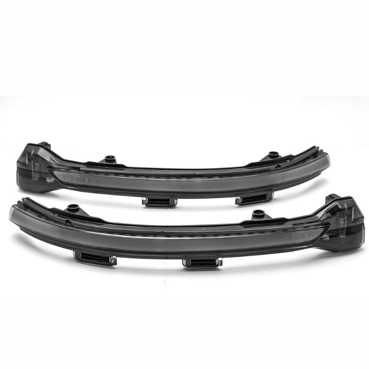 Clignotant LED Dynamique Rétroviseur VW Golf 7 - vue de face - Becquet Voiture