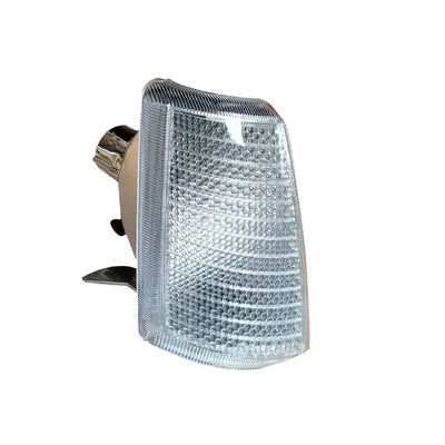 Clignotant Répétiteur Latéral Peugeot 205 1983-1994 - vue rapprochée - Becquet Voiture
