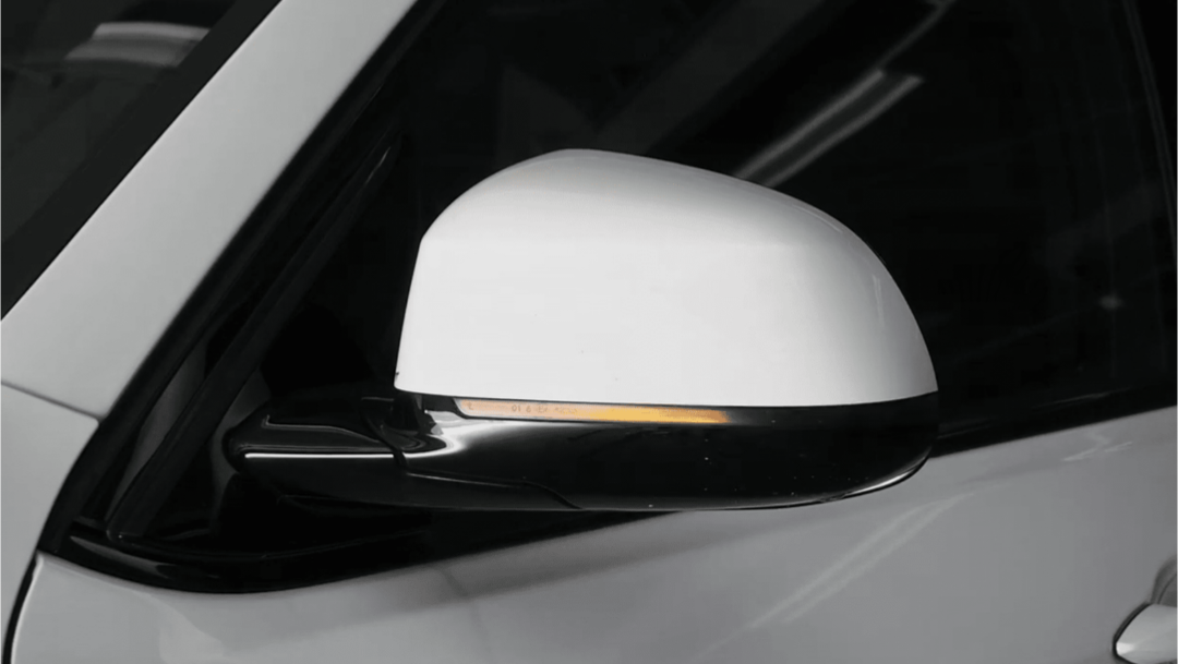 Clignotants de Rétroviseurs Dynamiques Défilants LED pour BMW X6 G06 - vue de face - Becquet Voiture