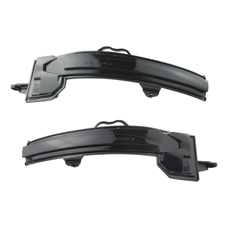Clignotants LED dynamiques rétroviseurs Mercedes CLA C118 2019-2025 - vue de trois-quarts - Becquet Voiture