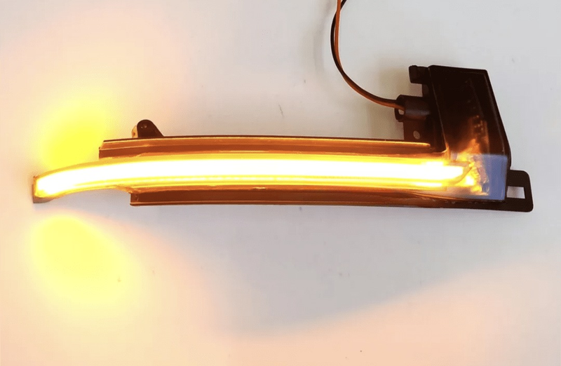 Clignotants LED rétroviseurs Audi Q3 - vue de profil - Becquet Voiture
