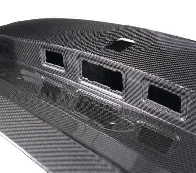 Coffre OEM+ en Fibre Carbone BMW G82 - vue de trois-quarts - Becquet Voiture