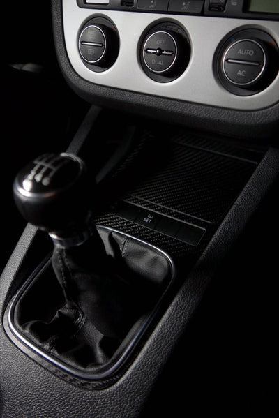 Console Centrale VW Scirocco / EOS en Fibre de Carbone - vue arrière - Becquet Voiture