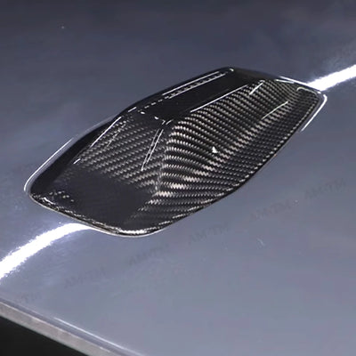 Coque d'Antenne Aileron de Requin Carbone BMW Série 4 5 7 X1 X2 - packshot studio - Becquet Voiture