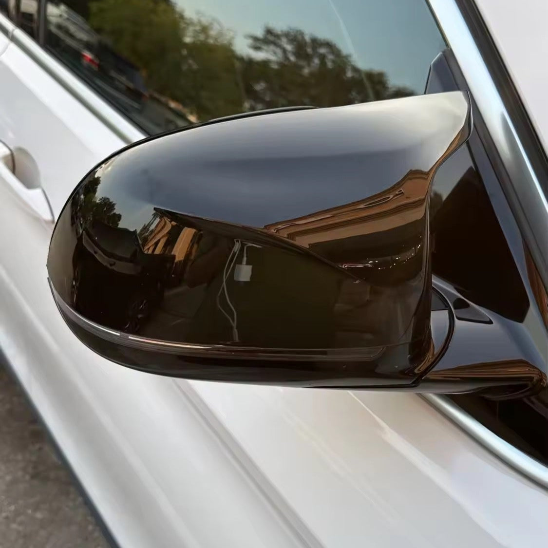 Coque rétroviseur BMW X4 F26 (2014-2018) - vue de face - Becquet Voiture