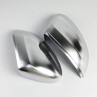 Coque rétroviseur Volkswagen Passat B8 chrome argenté - vue de trois-quarts - Becquet Voiture