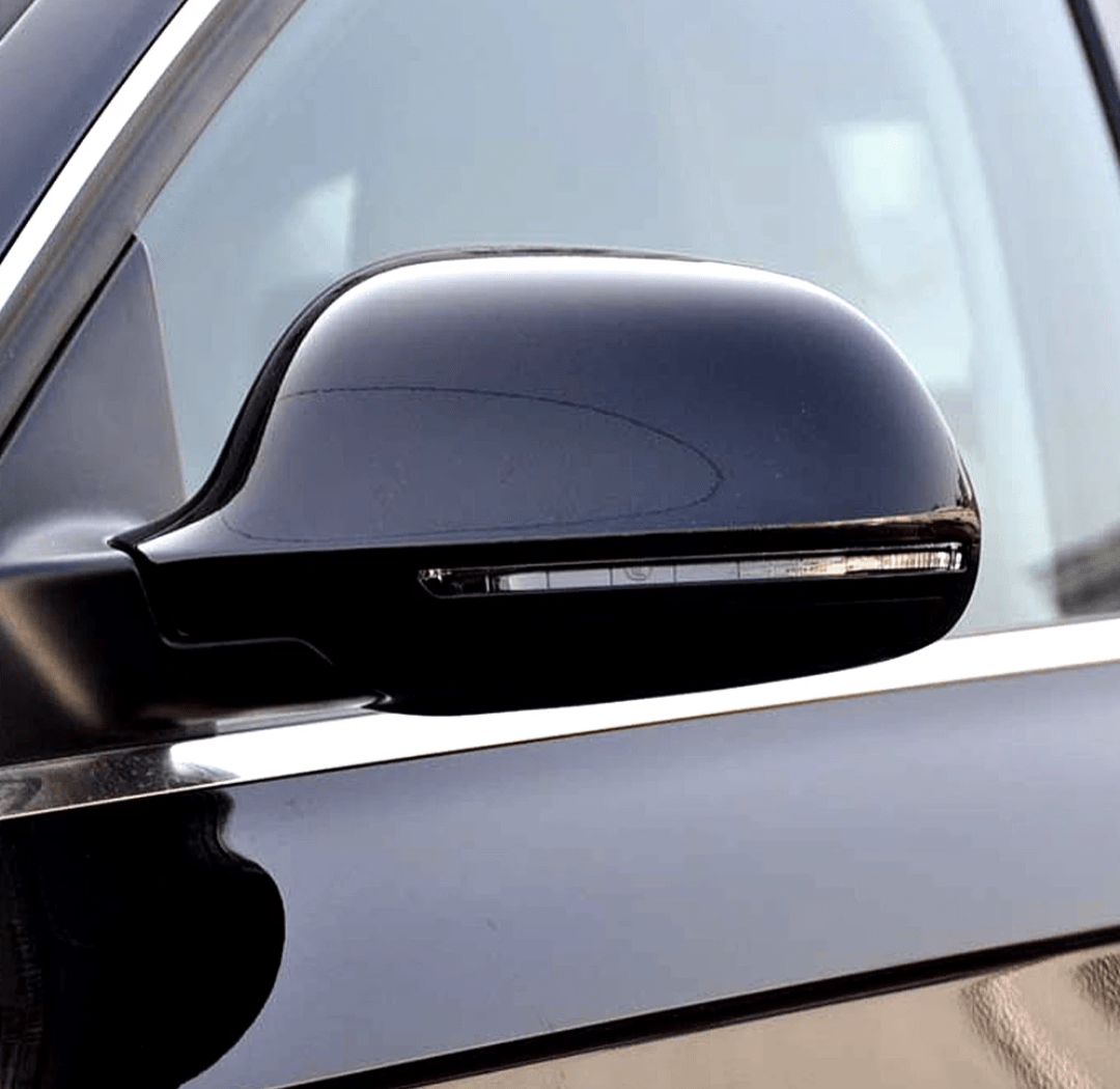 Coques rétroviseurs Audi A6 C6 noir brillant - vue de face - Becquet Voiture