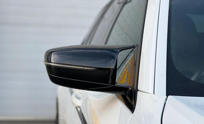 Coques rétroviseurs BMW Série 4 G22 noir brillant - vue de profil - Becquet Voiture