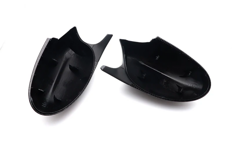 Carbon fiber mirror caps BMW 1 Series E87 - fitting detail - Becquet Voiture