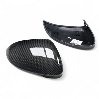 Coques rétroviseurs carbone VW Golf 8 - vue de face 2 - Becquet Voiture