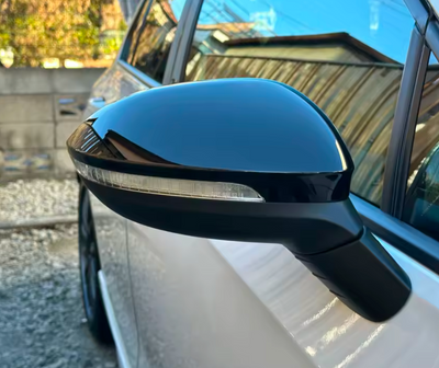 Coques rétroviseurs VW Golf 8 - vue de profil - Becquet Voiture