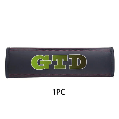 Coussin Cuir Volkswagen Golf MK4 à MK8 GTD R - détail du montage 2 - Becquet Voiture