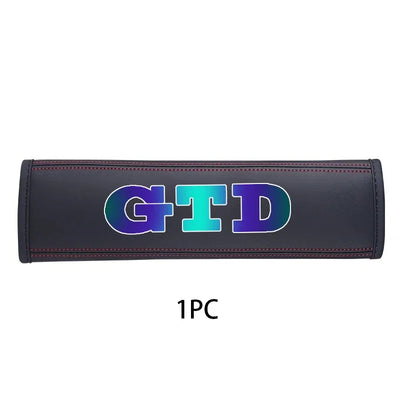 Coussin Cuir Volkswagen Golf MK4 à MK8 GTD R - installé sur véhicule 2 - Becquet Voiture