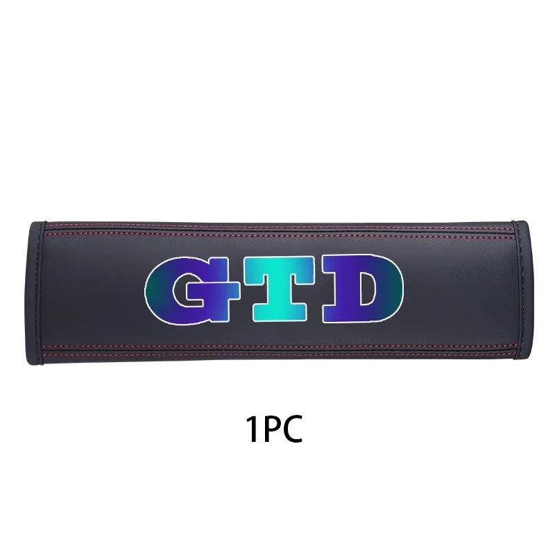 Coussin Cuir Volkswagen Golf MK4 à MK8 GTD R - installé sur véhicule 2 - Becquet Voiture