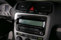 Couvercle Autoradio VW Scirocco EOS Fibre de Carbone RCD310 - vue de face - Becquet Voiture