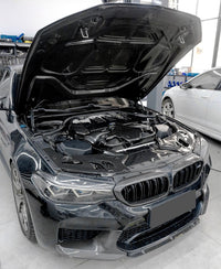 Carbon Fiber Coolant Cap BMW M5 F90 - fitted on vehicle - Becquet Voiture