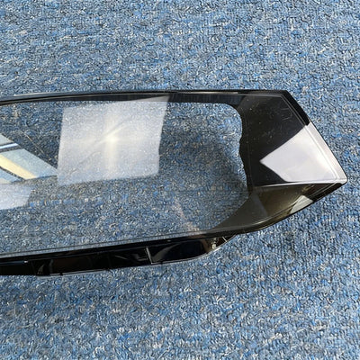 Couvercle Phare Avant Audi Q2L 2023-2024 - vue de trois-quarts - Becquet Voiture