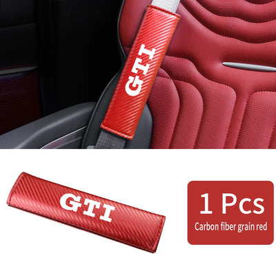 Couvre Ceinture Carbone Sécurité Voiture DIY - vue de trois-quarts 3 - Becquet Voiture