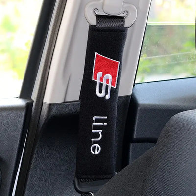 Couvre Ceinture Sécurité Audi A3 A4 A6 Q5 Q7 S-Line - vue de profil - Becquet Voiture