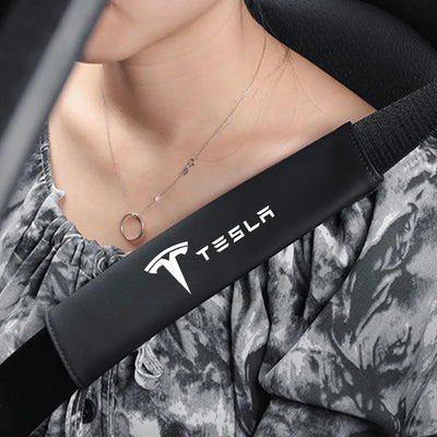 Couvre Ceinture Sécurité Tesla Model 3 Y S X - vue de profil - Becquet Voiture