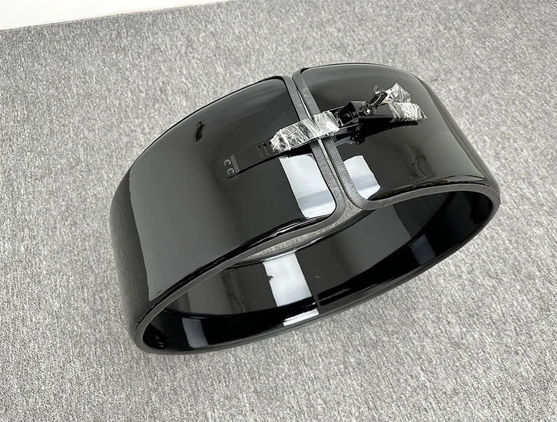 Couvre-Roue de Secours Mercedes Classe G W464 G63 G500 2019-2024 - vue de trois-quarts - Becquet Voiture