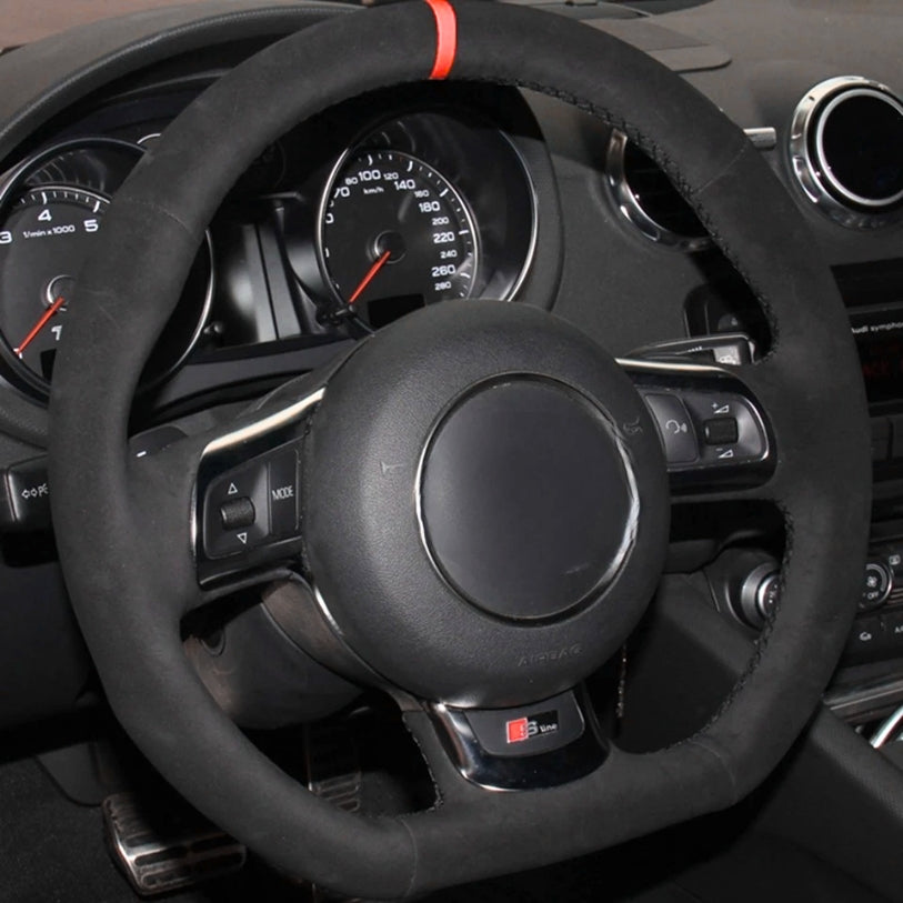 Couvre Volant Audi 8P TT R8 Cuir Alcantara Surpiqures Racing - vue de profil - Becquet Voiture