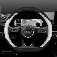 Couvre Volant Audi - packshot studio - Becquet Voiture