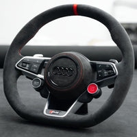 Couvre Volant Audi R8 TT GEN2 Surpiqûres Personnalisables - vue de trois-quarts - Becquet Voiture