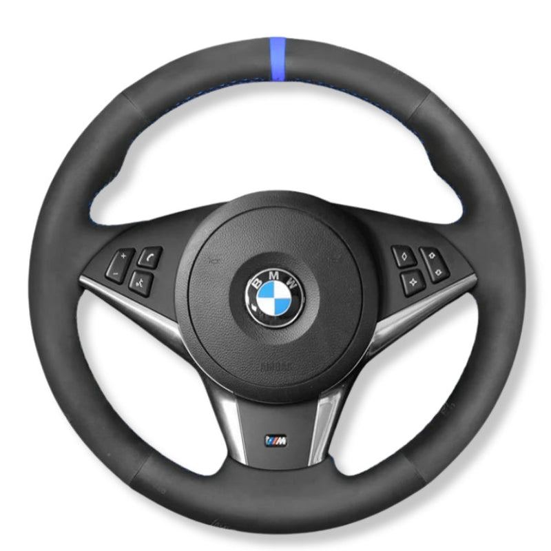 Couvre Volant BMW E60 Cuir Alcantara - vue de trois-quarts - Becquet Voiture
