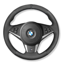 Couvre Volant BMW E60 Cuir Alcantara - vue rapprochée - Becquet Voiture