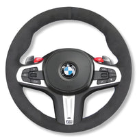 Couvre Volant BMW G20 G30 G80 Cuir Alcantara Surpiqures - vue de trois-quarts - Becquet Voiture