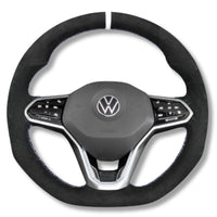 Couvre Volant Cuir VW Golf 8 GTI R Surpiqûres Rouges - packshot studio - Becquet Voiture
