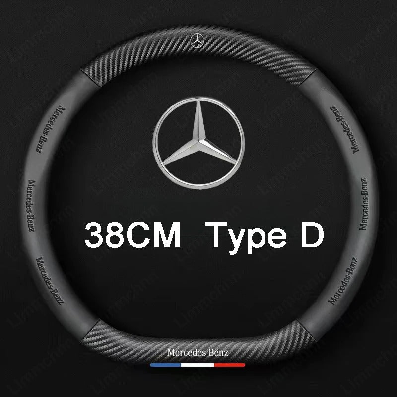 Couvre Volant Mercedes Fibre de Carbone - vue de trois-quarts - Becquet Voiture