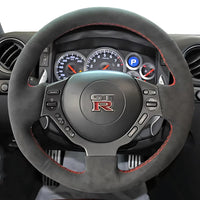 Couvre Volant Nissan GTR Alcantara Surpiqûres Rouges - vue de profil - Becquet Voiture
