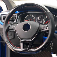 Couvre Volant Volkswagen en Cuir et Fibre de Carbone à Coudre - installé sur véhicule - Becquet Voiture