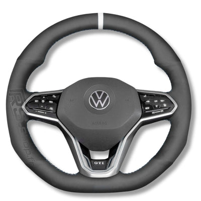 https://cdn.shopify.com/s/files/1/0727/0635/9572/files/couvre_volant_cuir_VW_golf_8_blanc.jpg?v=1748858168