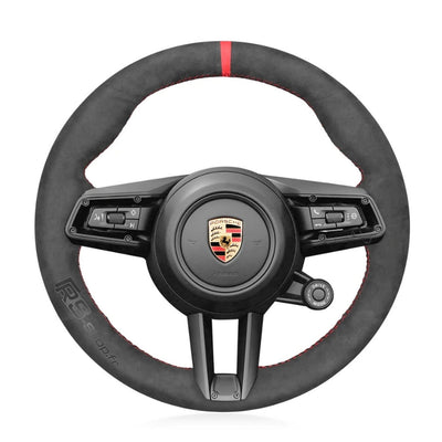 https://cdn.shopify.com/s/files/1/0727/0635/9572/files/couvrevolantmacanpanamerataycan.jpg?v=1691876108