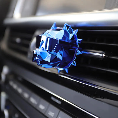 Désodorisant Voiture Clip Bouledogue Grille Aération - détail du montage - Becquet Voiture
