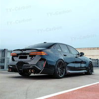 Diffuseur Arrière Carbone BMW M5 G90 Style MP 2025+ - vue de trois-quarts - Becquet Voiture