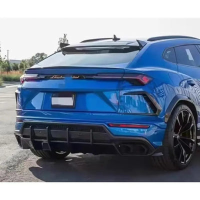 Diffuseur Arrière Carbone Lamborghini URUS 2017-2021 - packshot studio - Becquet Voiture