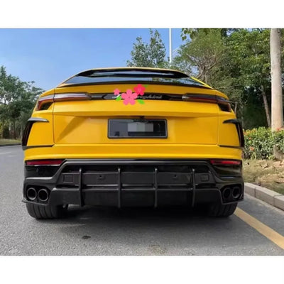 Diffuseur Arrière Carbone Lamborghini URUS 2017-2021 - vue de profil - Becquet Voiture