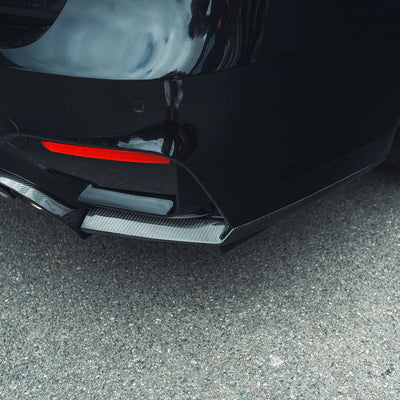 Diffuseur Arrière Fibre Carbone BMW M3 M4 F80 F82 - packshot studio - Becquet Voiture